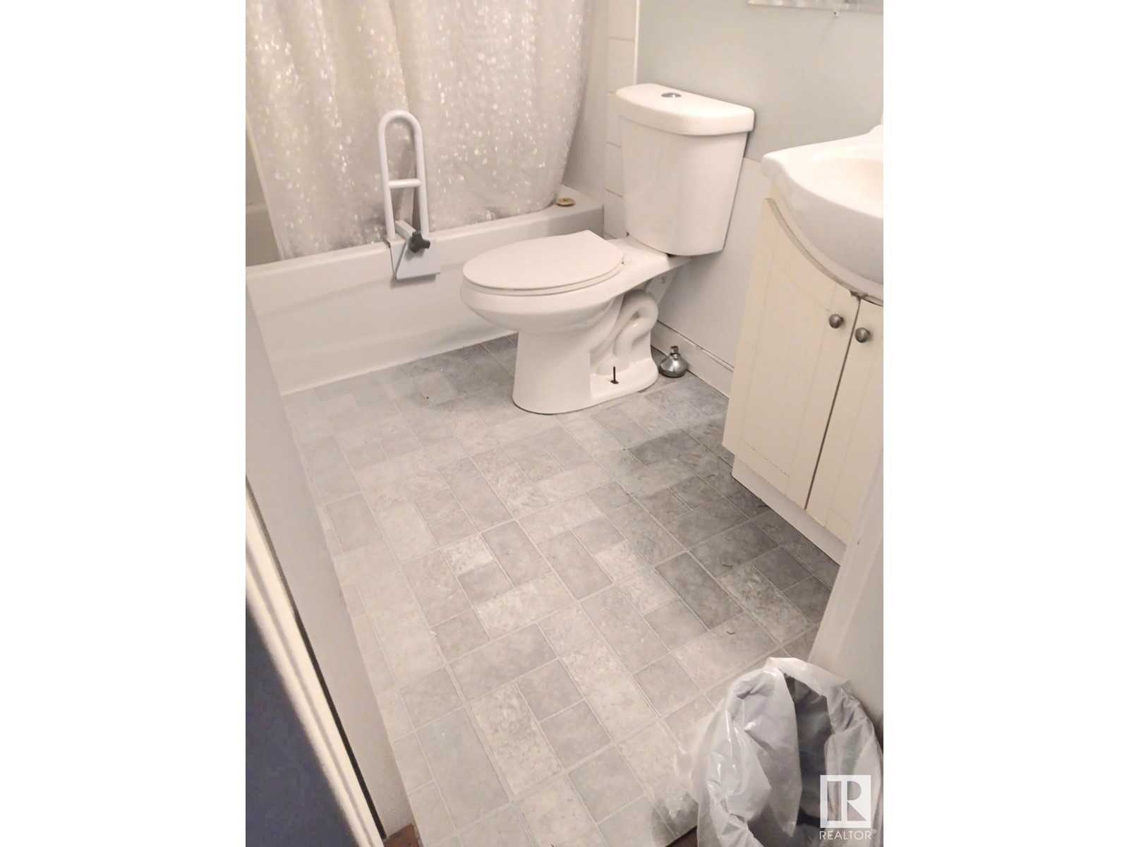 #11 10640 111 St Nw, Edmonton, Alberta  T5H 3E9 - Photo 11 - E4428651