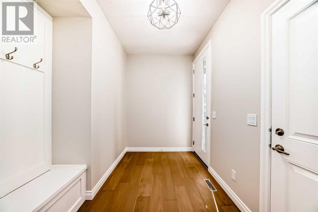 Property at 136 waterford way image 3