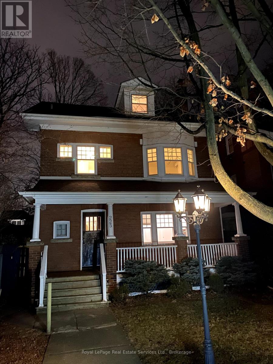 2 - 225 Trafalgar Road, Oakville, Ontario  L6J 3G9 - Photo 25 - W12156930