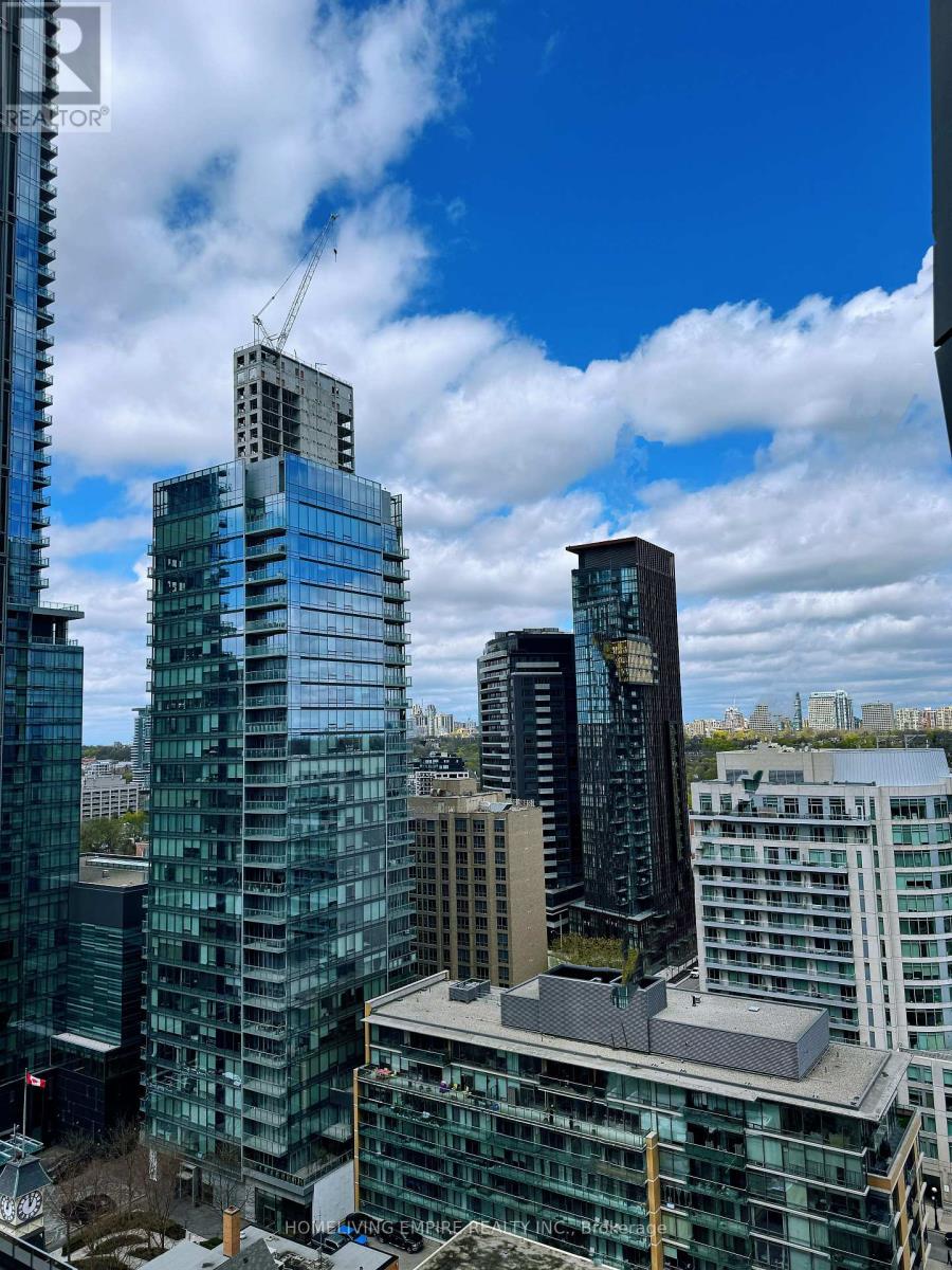 1703 - 1 Yorkville Avenue, Toronto, Ontario  M4W 1L1 - Photo 1 - C12156938