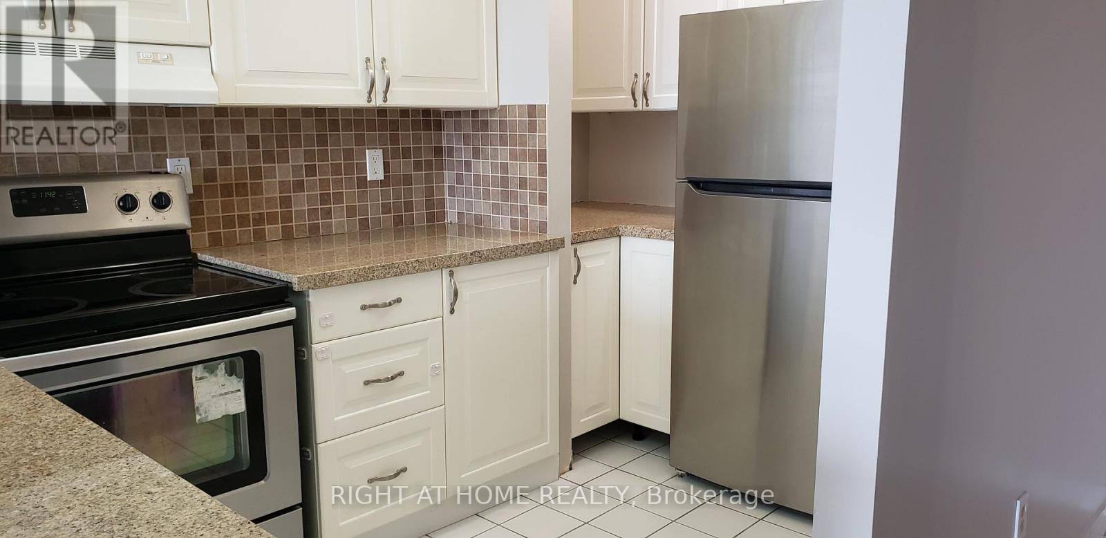 923 - 309 Major Mackenzie Drive E, Richmond Hill, Ontario  L4C 9V5 - Photo 10 - N12156940