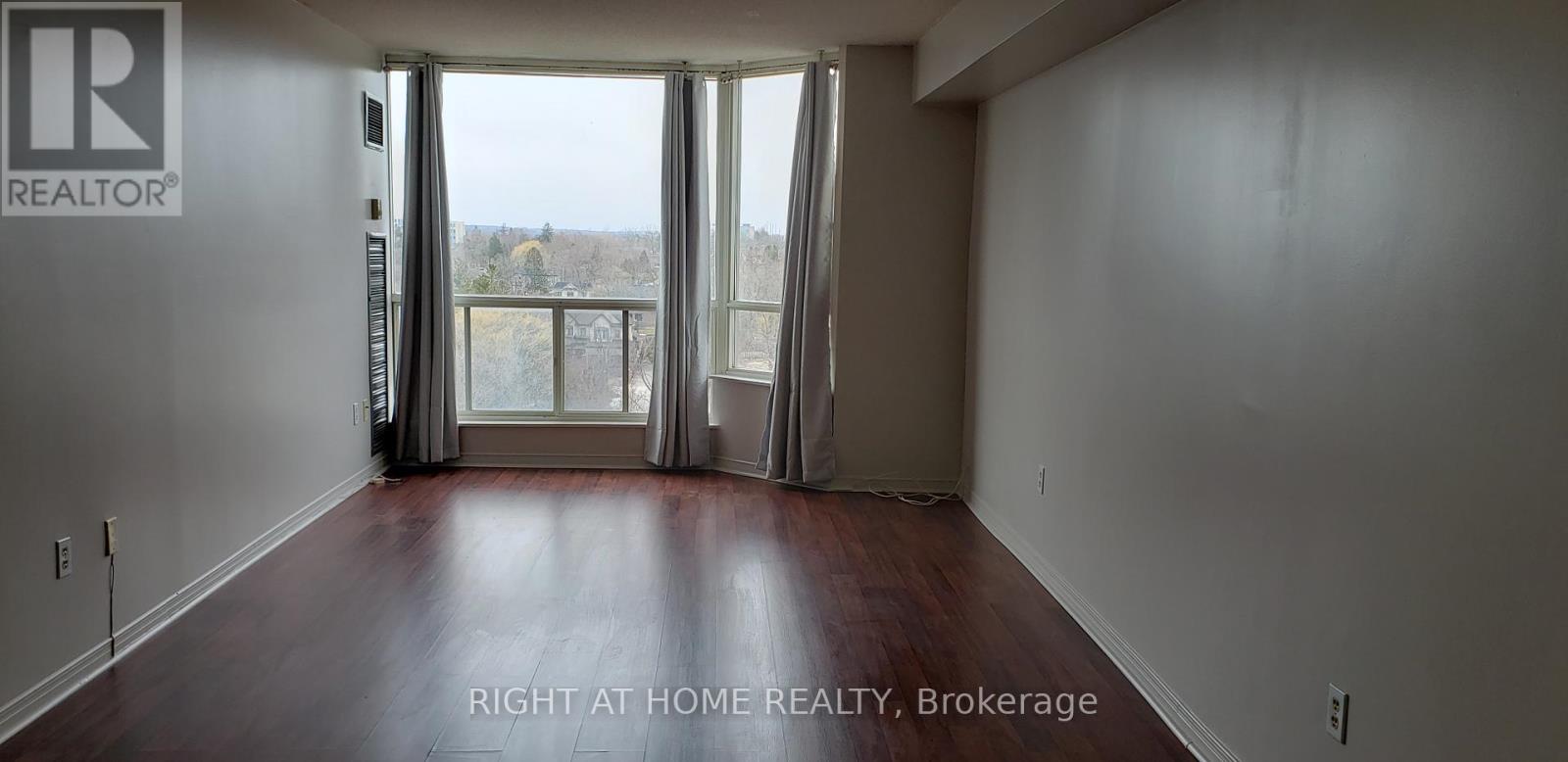 923 - 309 Major Mackenzie Drive E, Richmond Hill, Ontario  L4C 9V5 - Photo 5 - N12156940