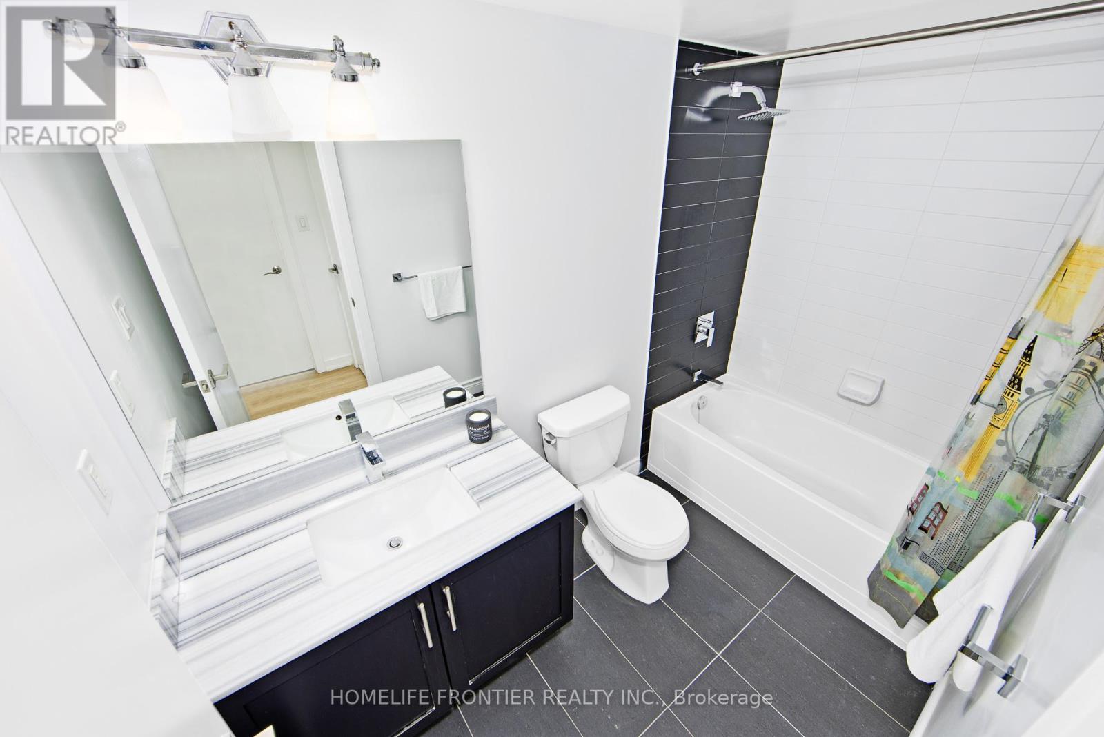 7 - 4020 Parkside Village Drive, Mississauga, Ontario  L5B 0K2 - Photo 11 - W12156942