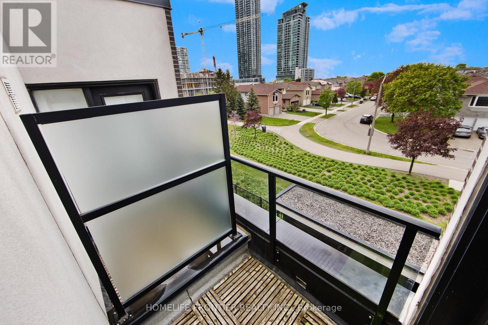 7 - 4020 Parkside Village Drive, Mississauga, Ontario  L5B 0K2 - Photo 14 - W12156942
