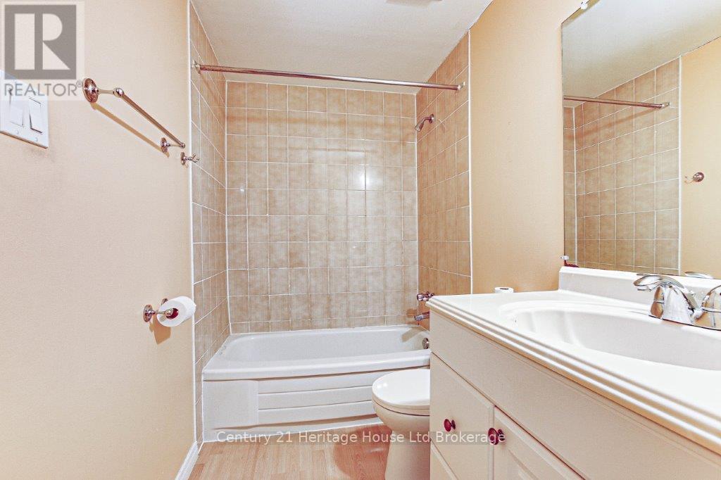 Photo 16 of 26 for 2 - 1215 Cheapside Street
