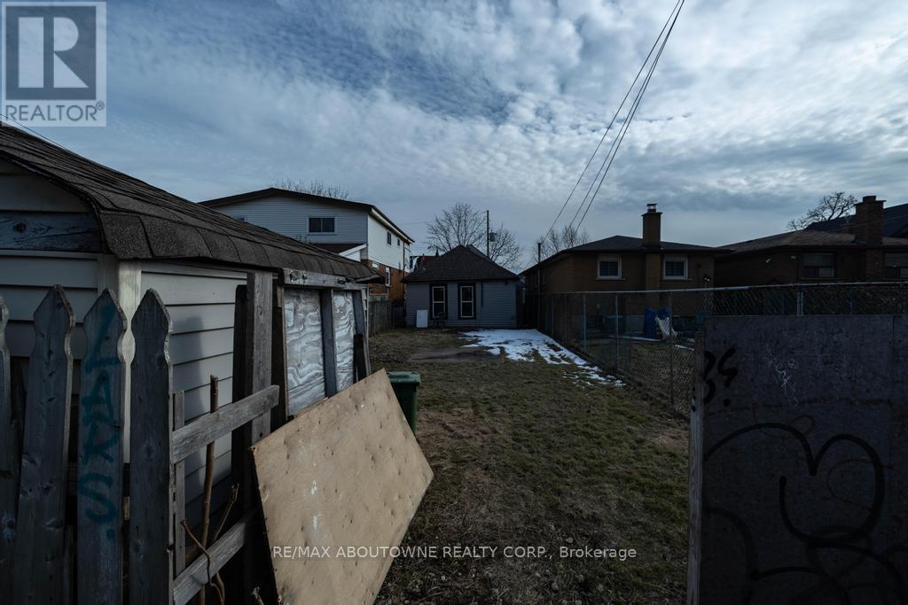 131 West Avenue N, Hamilton (Landsdale), Ontario  L8L 5C4 - Photo 26 - X12156943
