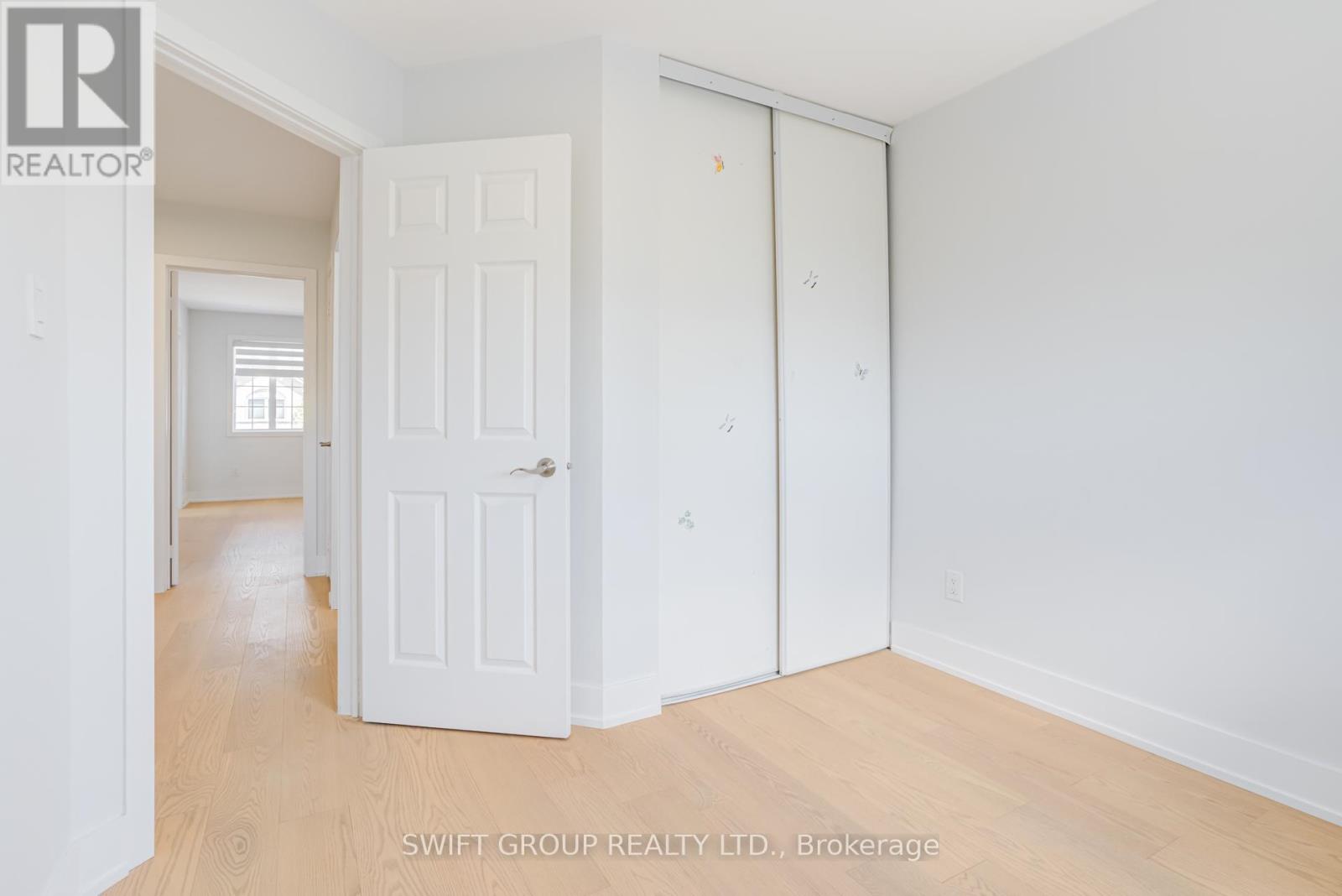 2569 Gill Crescent, Oakville, Ontario  L6H 6P3 - Photo 23 - W12156332
