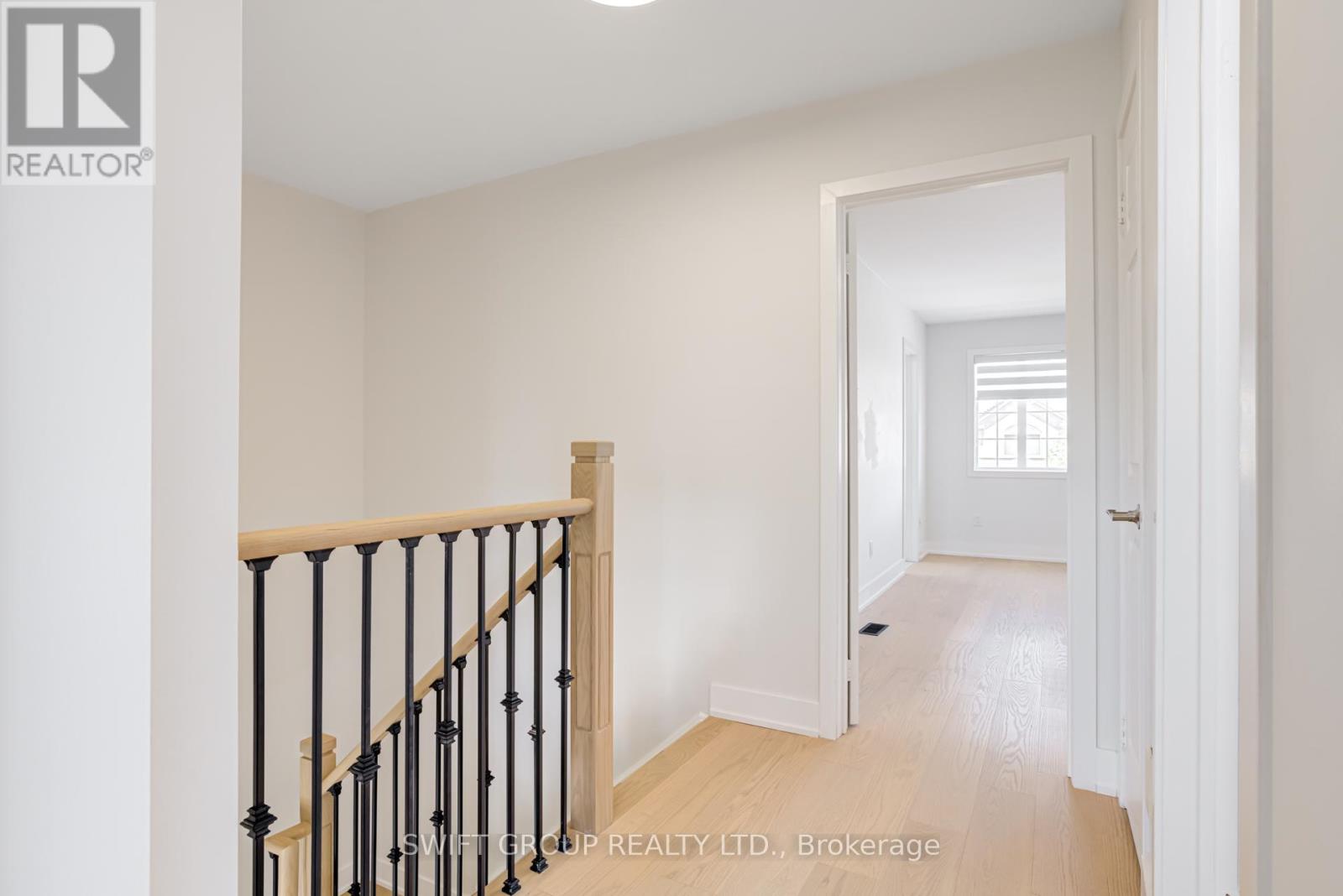 2569 Gill Crescent, Oakville, Ontario  L6H 6P3 - Photo 18 - W12156332