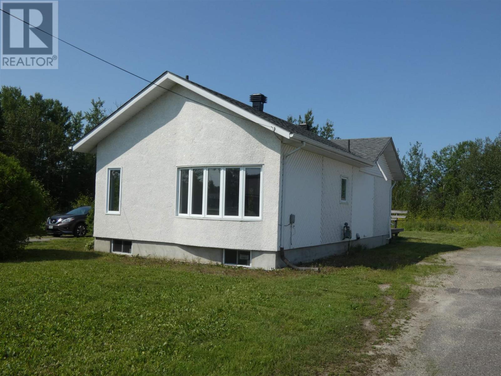 162 Kenogami RD, Longlac, Ontario