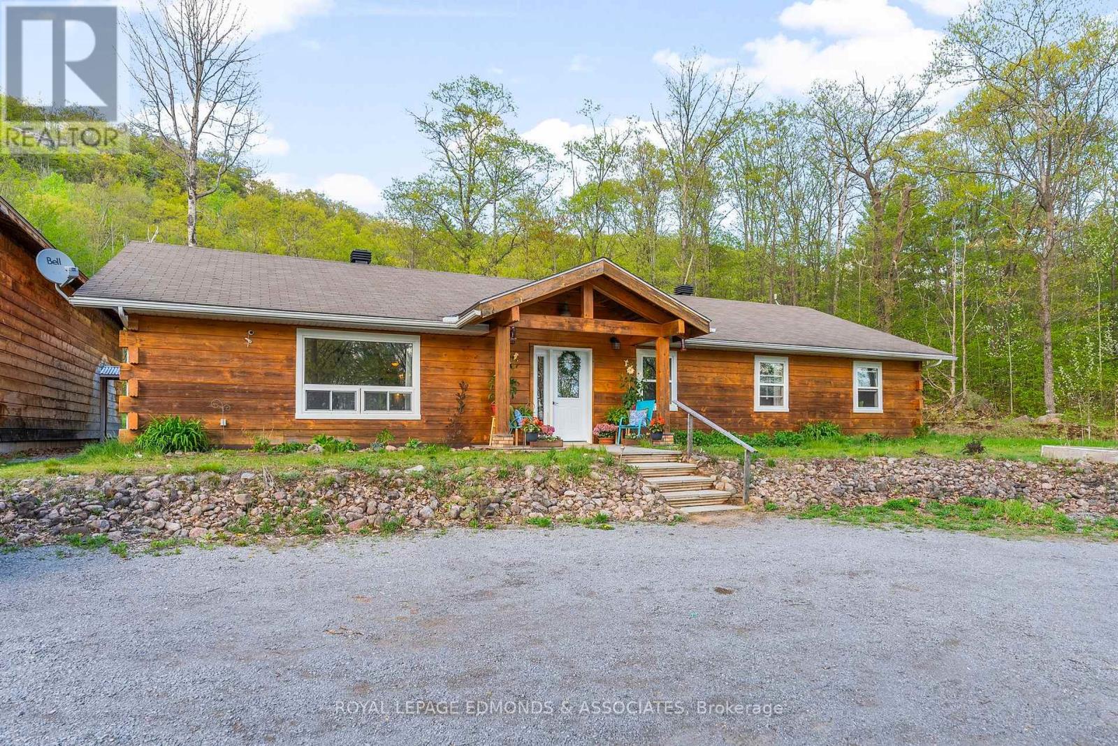 864 Tramore Road, North Algona Wilberforce, Ontario  K0J 1X0 - Photo 2 - X12156976