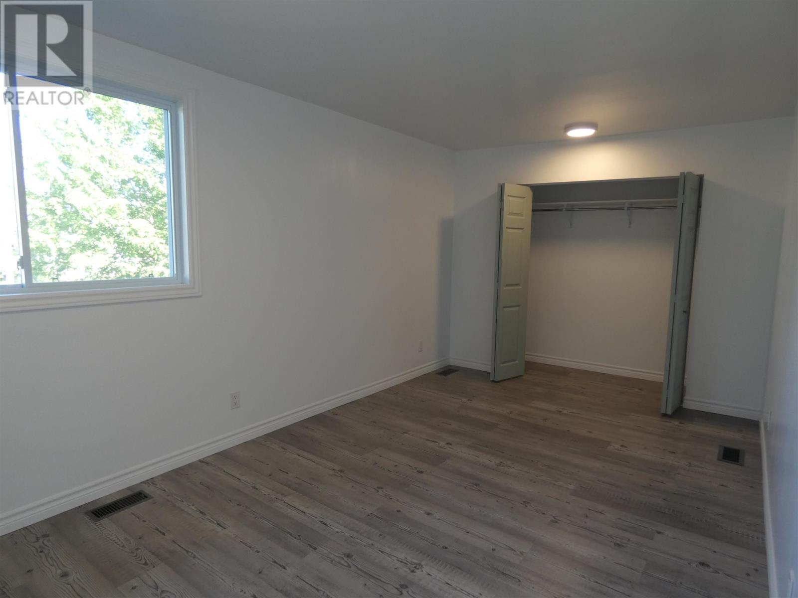 101 Keewatin St, Longlac, Ontario  P0T 2A0 - Photo 14 - TB242540