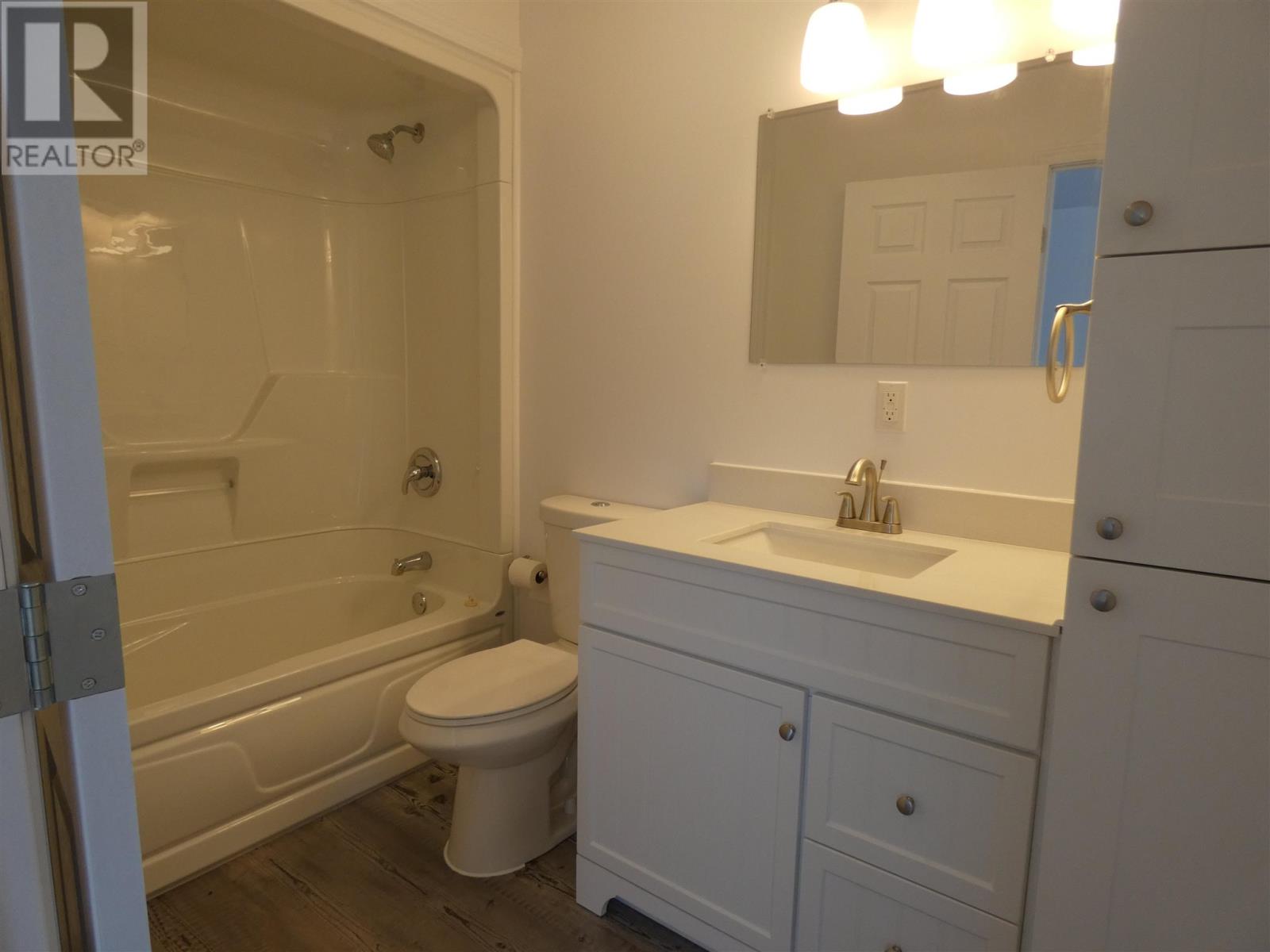101 Keewatin St, Longlac, Ontario  P0T 2A0 - Photo 16 - TB242540