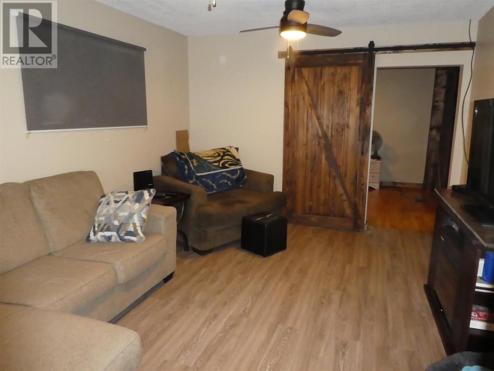 150 Dieppe Rd, Longlac, Ontario  P0T 2A0 - Photo 5 - TB250764