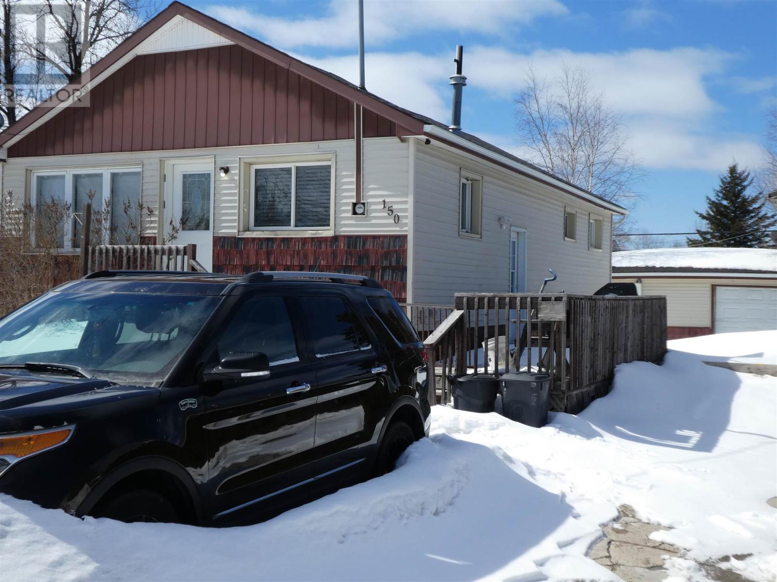 150 Dieppe Rd, Longlac, Ontario