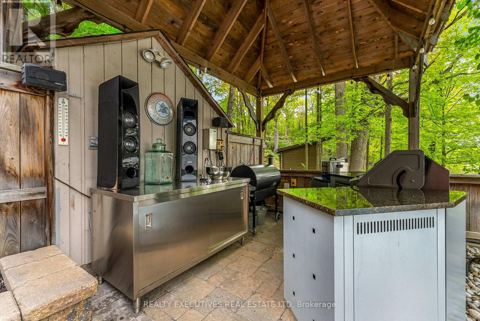 106 Black Snake Lane N, Frontenac Islands, Ontario  K0E 1L0 - Photo 11 - X12156950