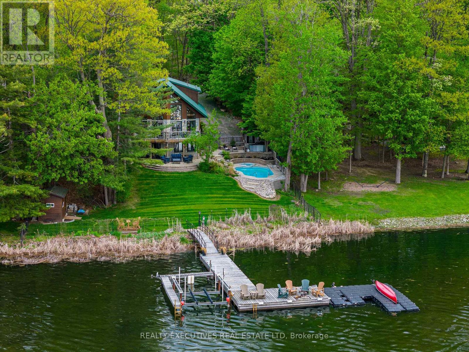 106 Black Snake Lane N, Frontenac Islands, Ontario  K0E 1L0 - Photo 3 - X12156950