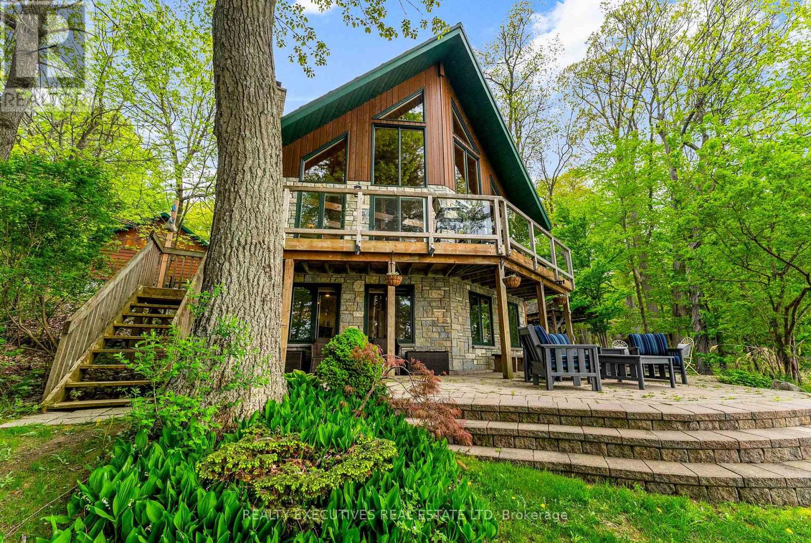 106 Black Snake Lane N, Frontenac Islands, Ontario  K0E 1L0 - Photo 4 - X12156950