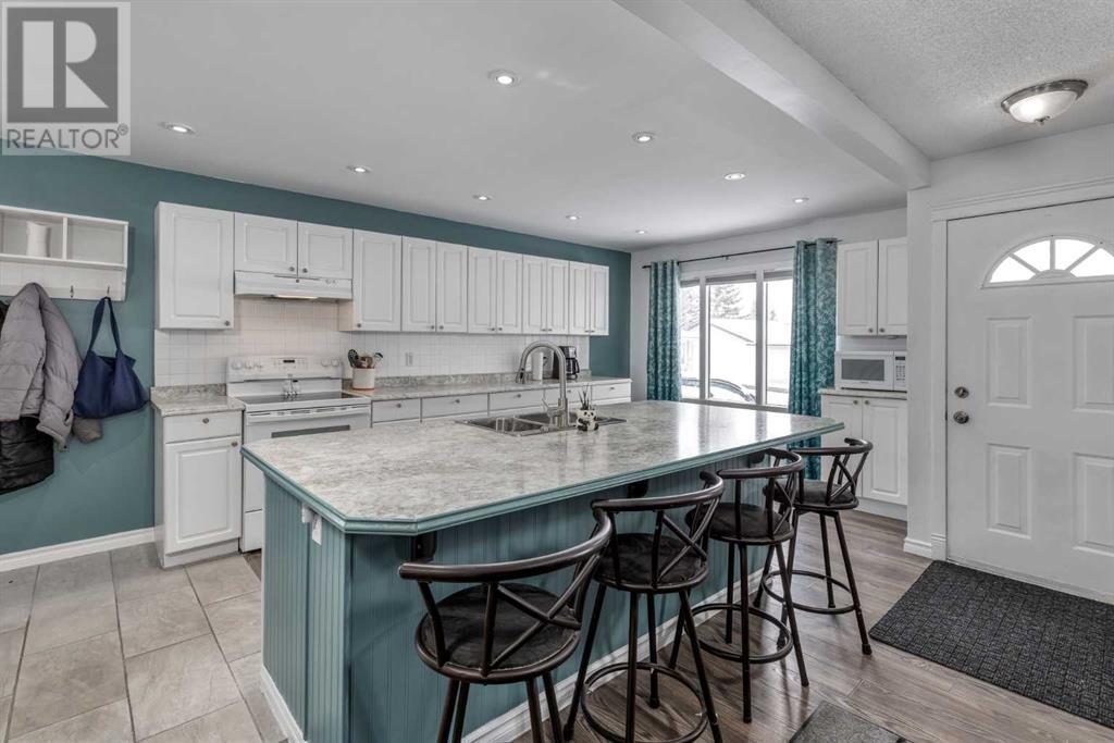 175 Carr Crescent, Okotoks, Alberta  T1S 1E3 - Photo 7 - A2205542