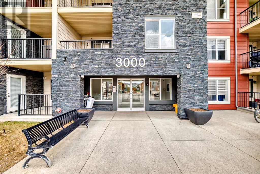 Property at 3107, 81 Legacy Boulevard SE image 2