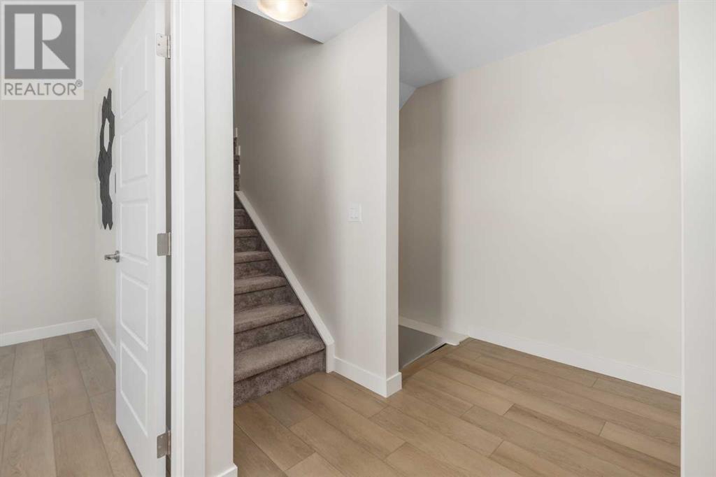 Property at 362 Alpine Avenue SW image 4