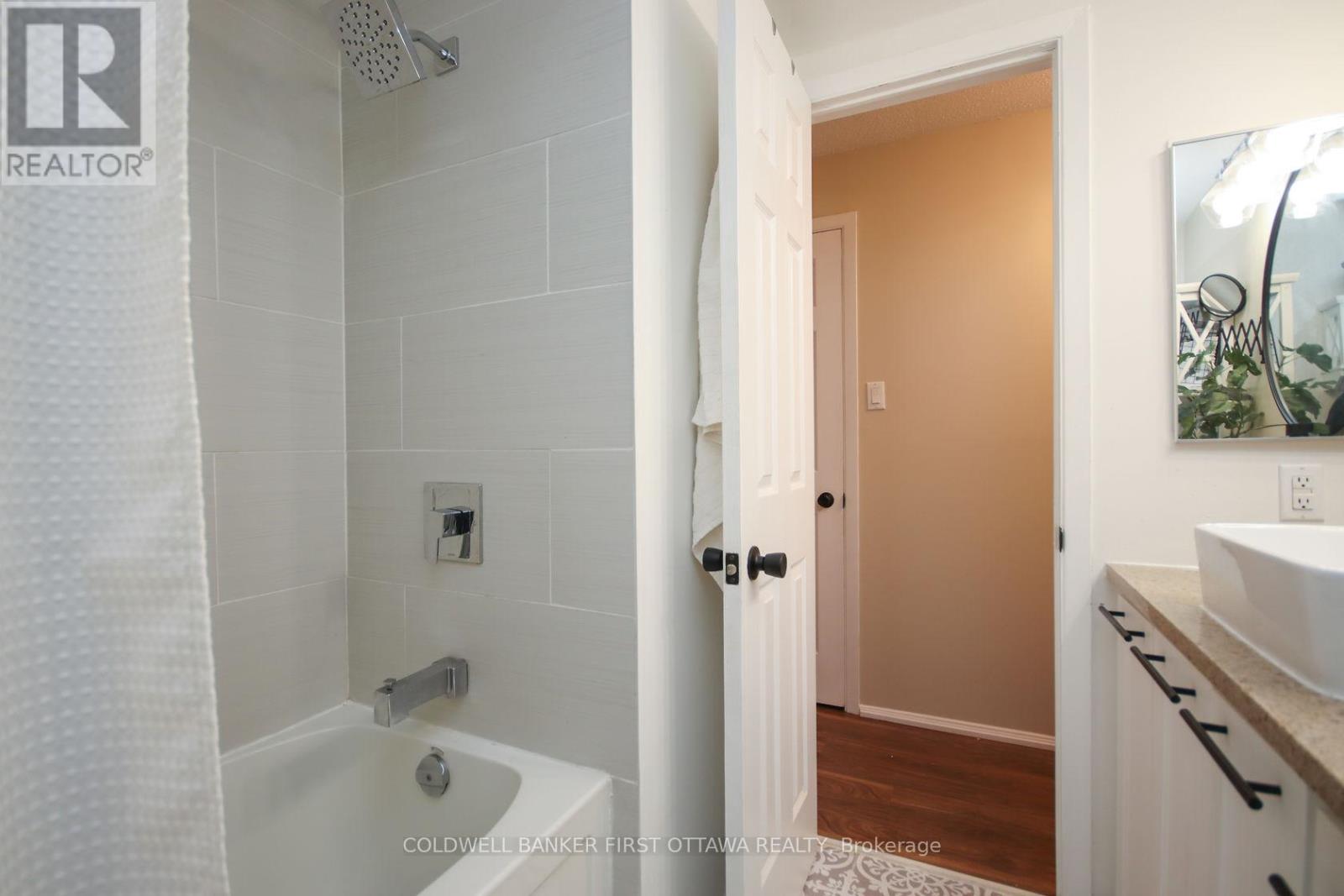 A - 6702 Jeanne D'arc Boulevard, Ottawa, Ontario  K1C 6E9 - Photo 31 - X12156949
