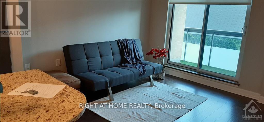 404 - 238 Besserer Street, Ottawa, Ontario  K1N 6B1 - Photo 7 - X12156991