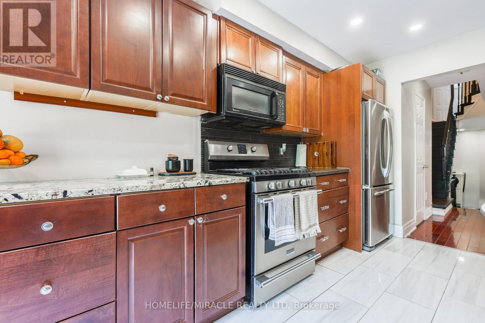 66 Teddington Crescent, Whitby, Ontario  L1R 1S3 - Photo 13 - E12156969