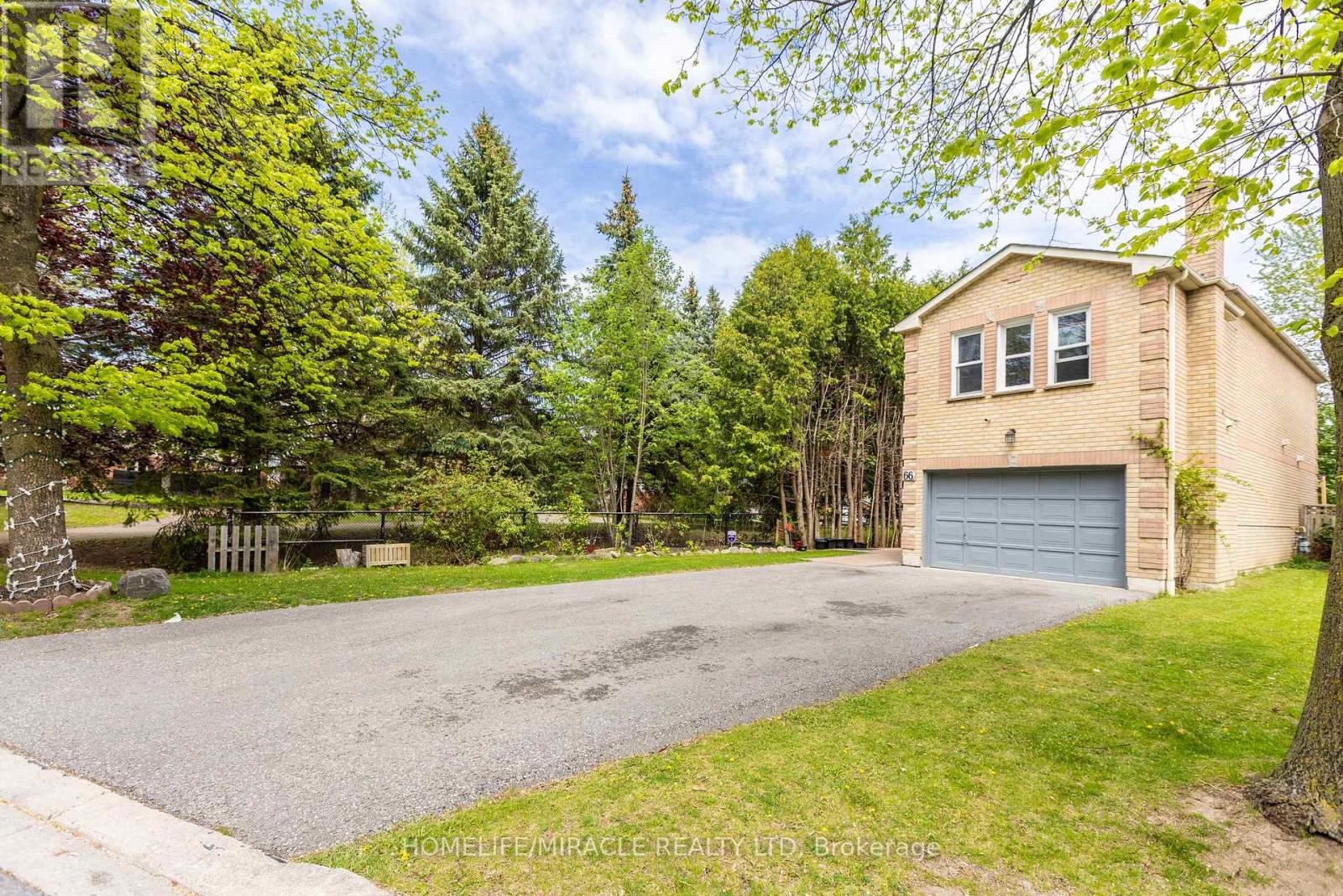 66 Teddington Crescent, Whitby, Ontario  L1R 1S3 - Photo 3 - E12156969