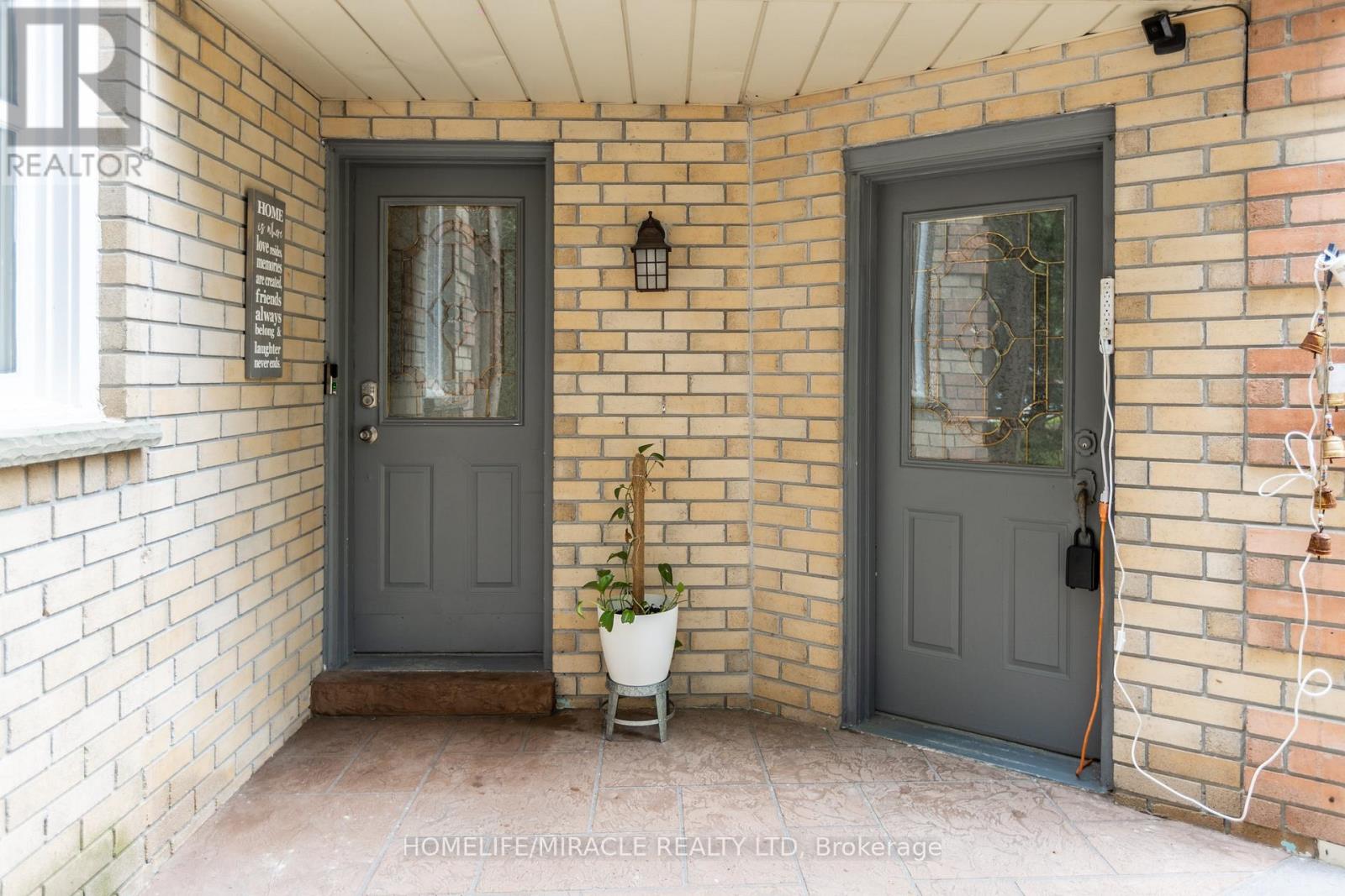 66 Teddington Crescent, Whitby, Ontario  L1R 1S3 - Photo 4 - E12156969