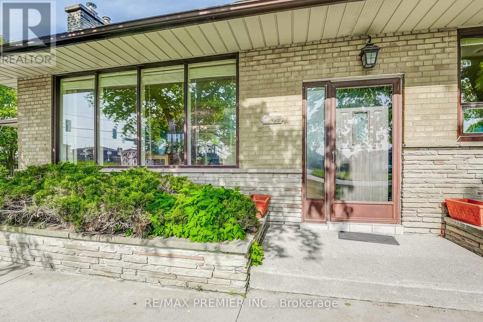 Property at 1 GRAM STREET image 3