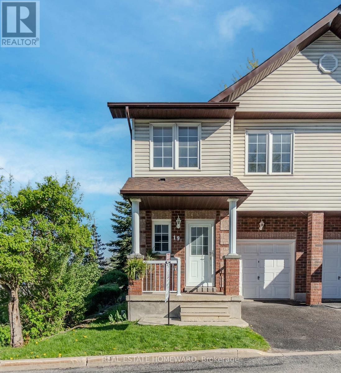 19 - 488 YONGE STREET, Barrie, Ontario