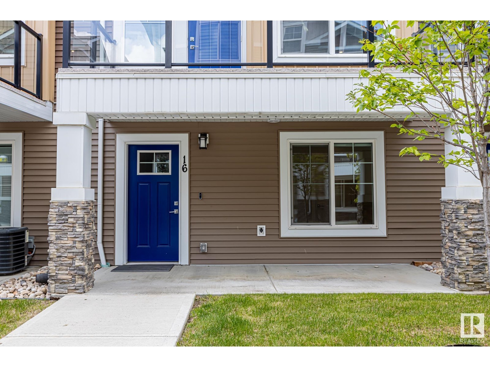 Property at #16 230 EDGEMONT RD NW image 4