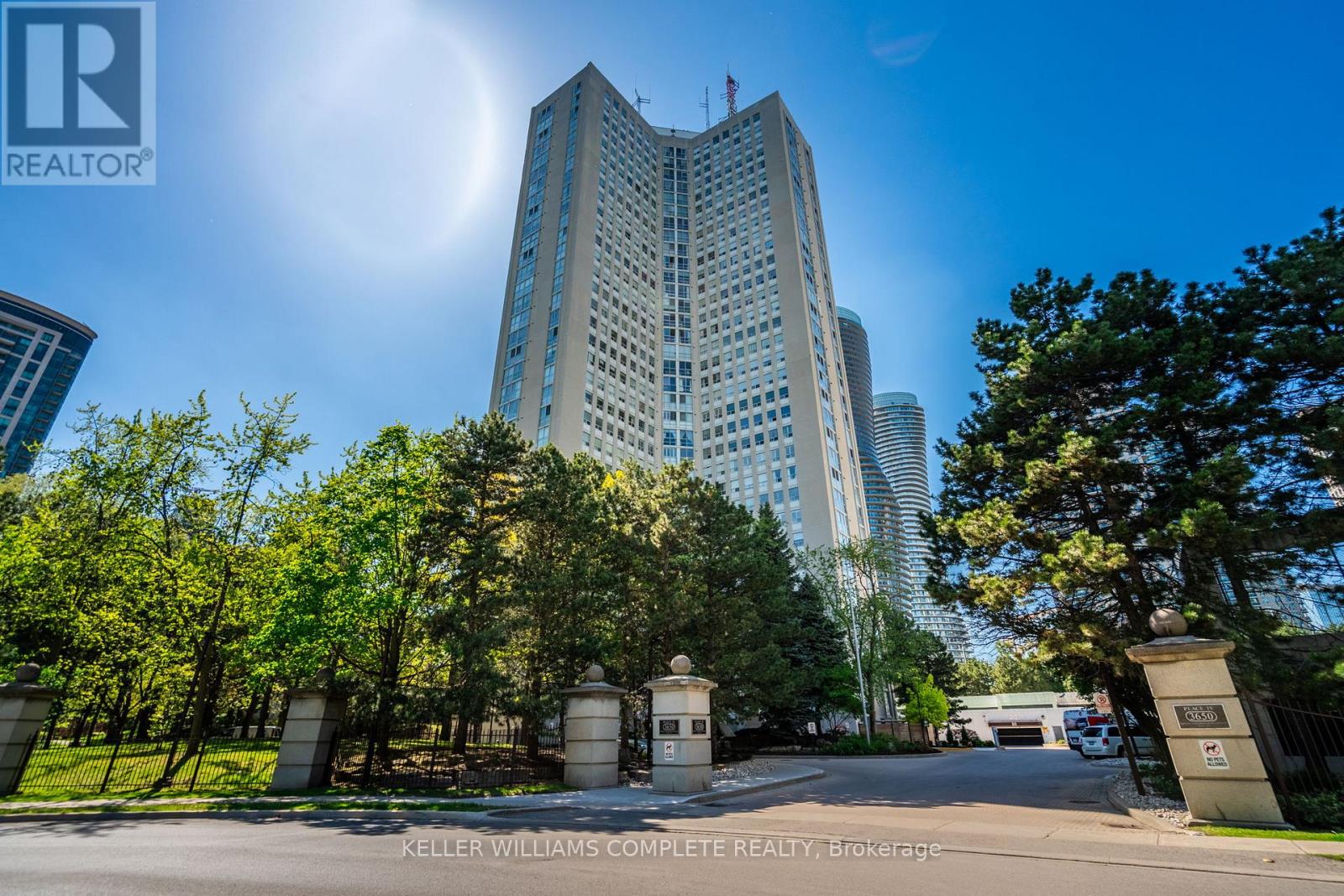 2302 - 3650 KANEFF CRESCENT, Mississauga, Ontario