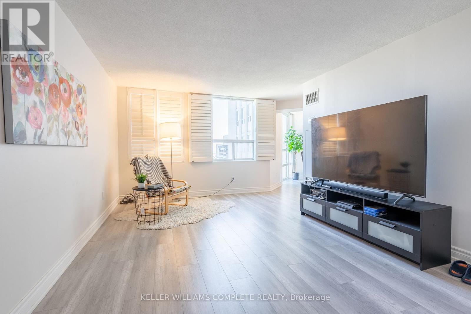 2302 - 3650 Kaneff Crescent, Mississauga, Ontario  L5A 4A1 - Photo 12 - W12156958