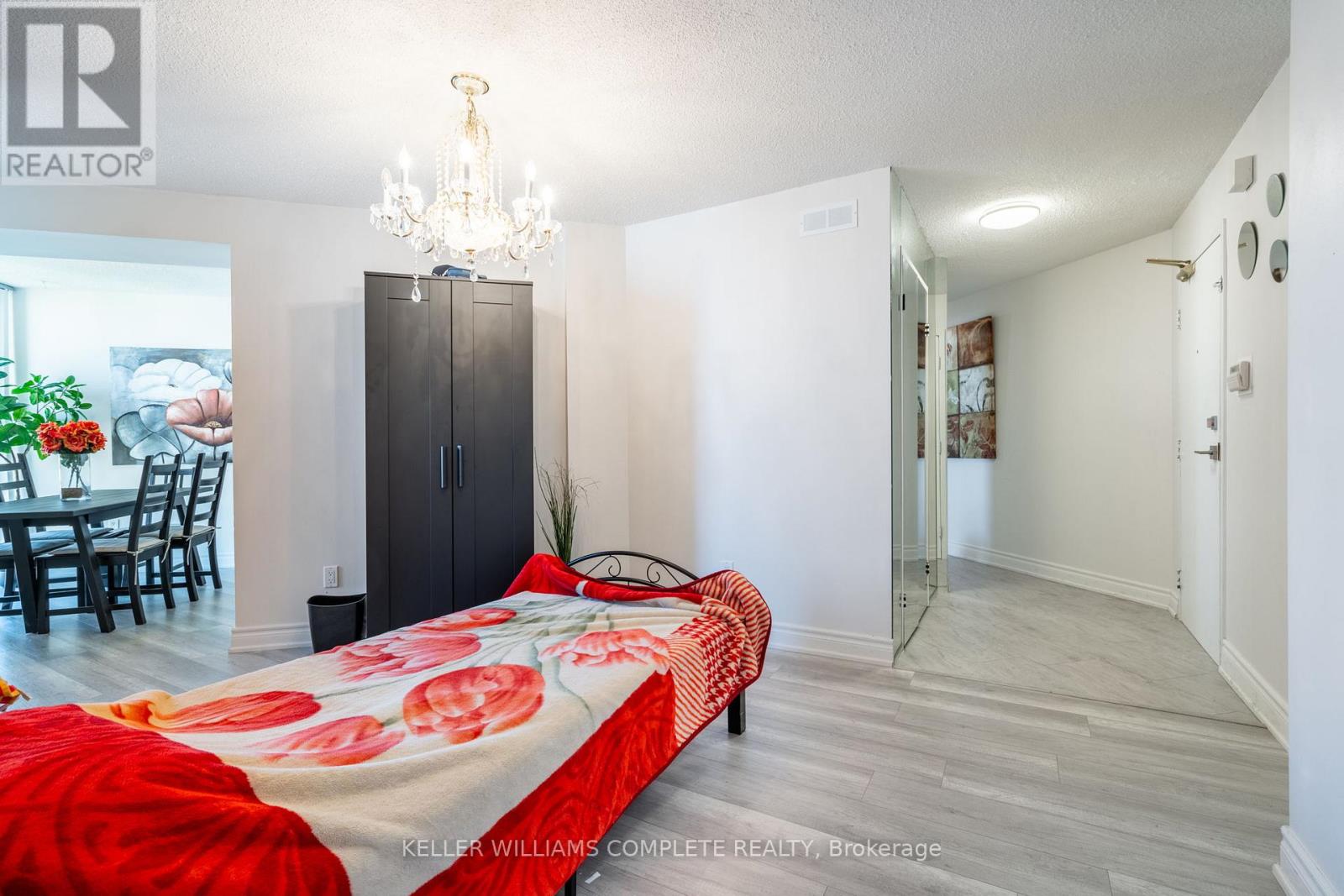 2302 - 3650 Kaneff Crescent, Mississauga, Ontario  L5A 4A1 - Photo 16 - W12156958