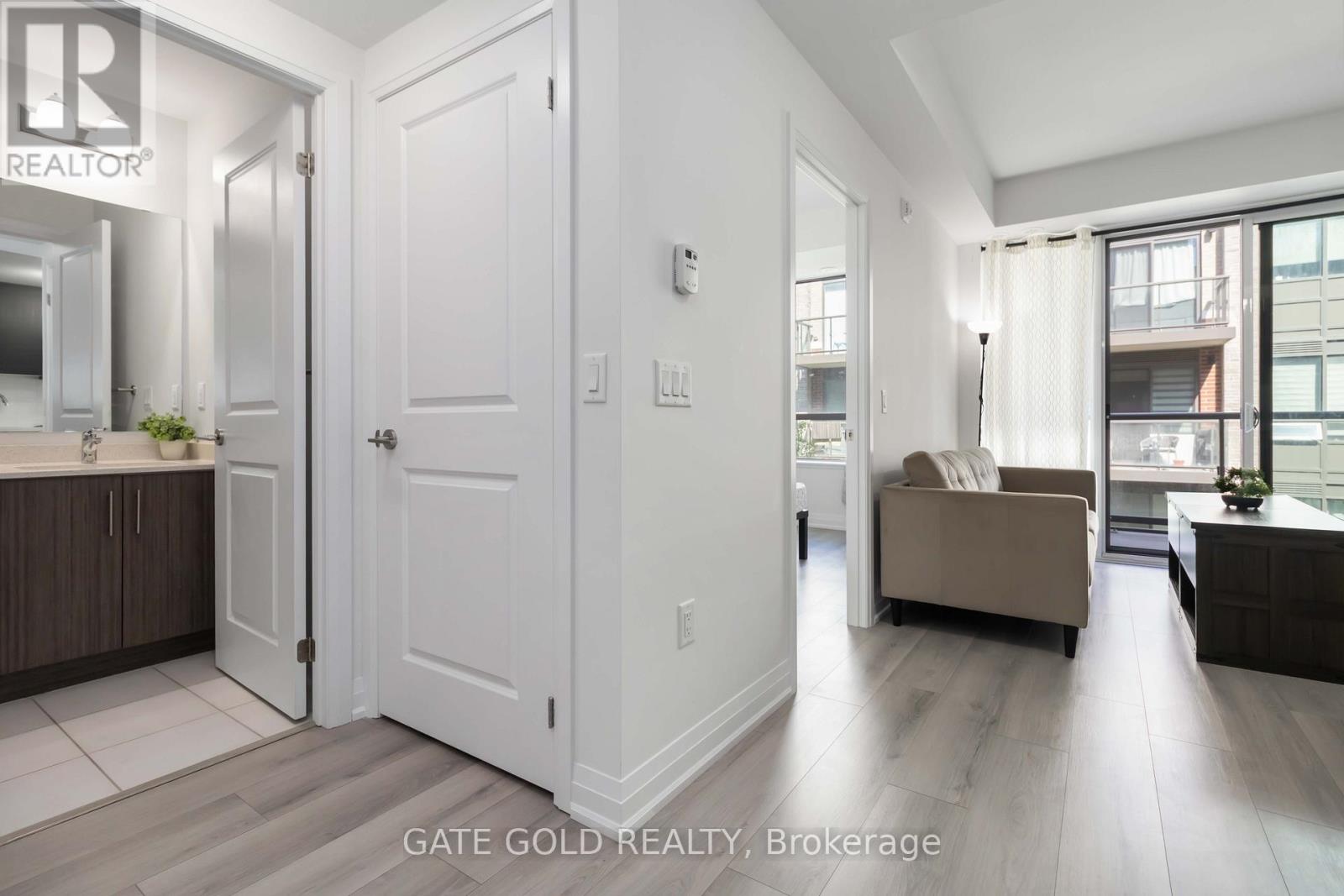 206 - 95 Attmar Drive, Brampton, Ontario  L6P 0Y6 - Photo 9 - W12156979