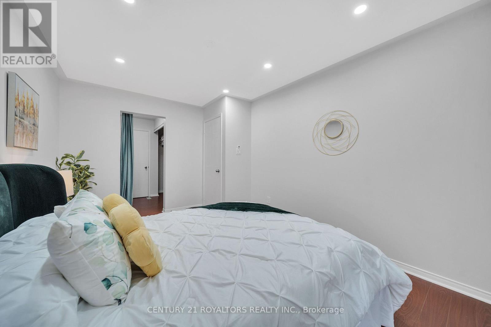 310 - 60 Barondale Drive, Mississauga, Ontario  L4Z 3N8 - Photo 15 - W12156981
