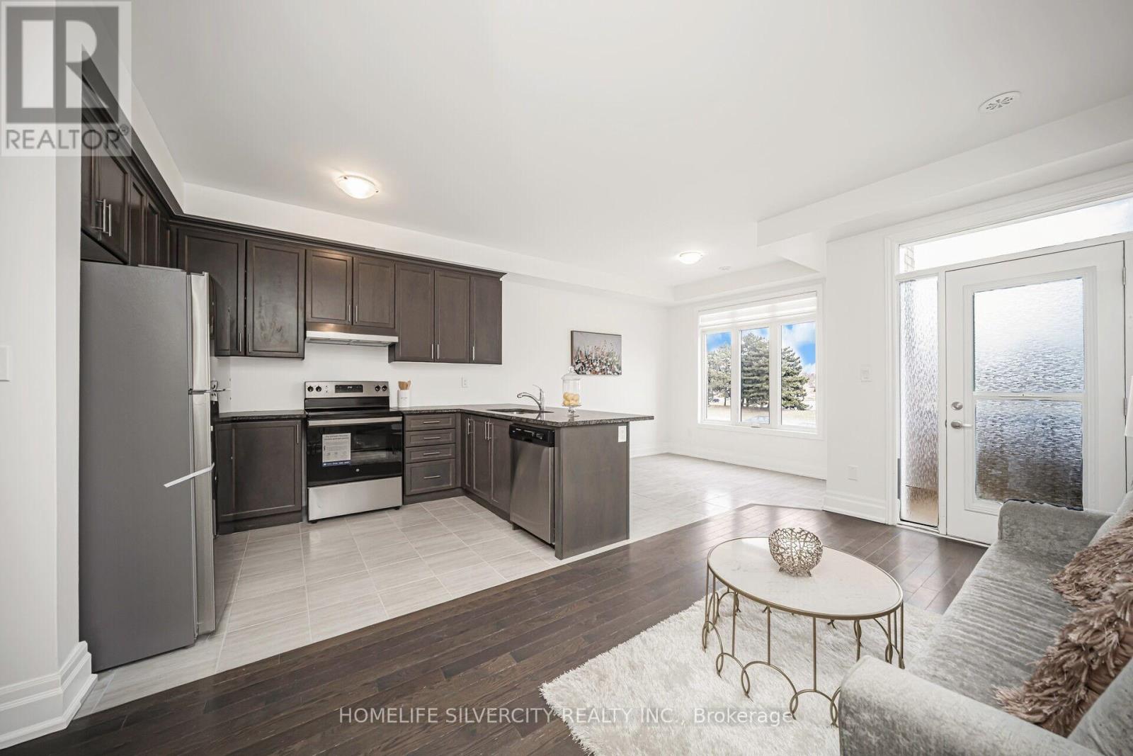 21 Gemma Place, Brampton, Ontario  L6Z 0J5 - Photo 11 - W12156984