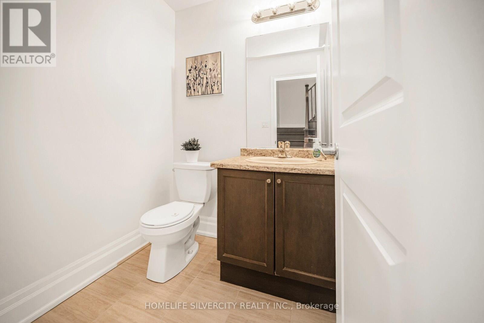 21 Gemma Place, Brampton, Ontario  L6Z 0J5 - Photo 9 - W12156984