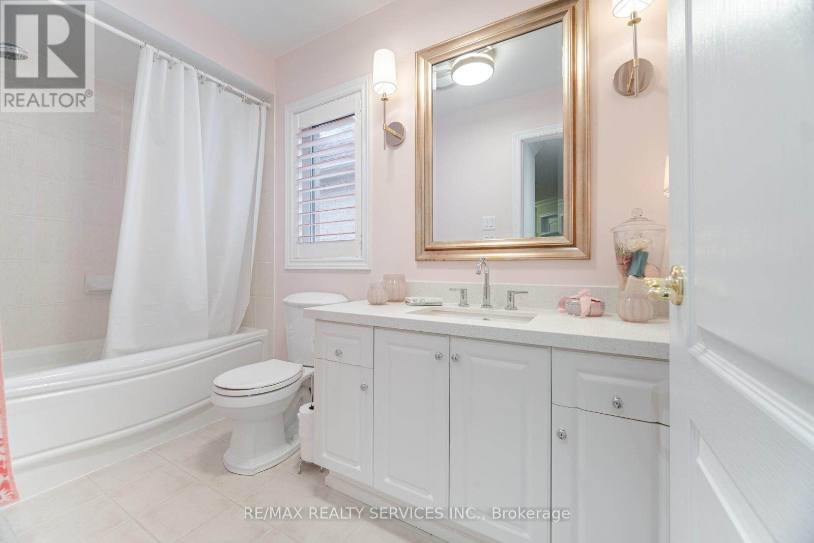 57 Hawkridge Trail, Brampton, Ontario  L6P 2T6 - Photo 39 - W12154296