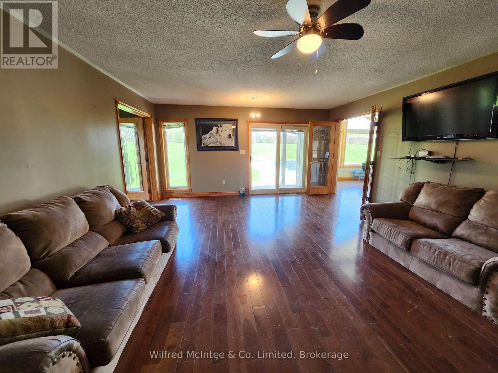 75 Mary Street, North Huron, Ontario  N0G 2W0 - Photo 15 - X12156713