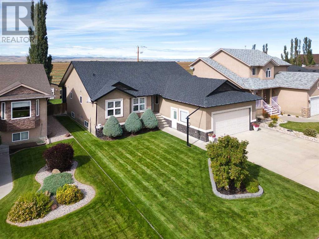 11 Link Spur, Claresholm, Alberta  T0L 0T0 - Photo 2 - A2197770