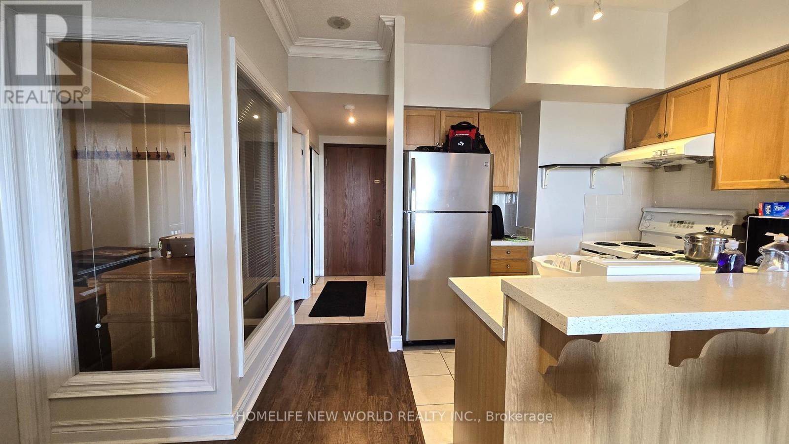 1202 - 2 Clairtrell Road, Toronto (Willowdale East), Ontario  M2N 7H5 - Photo 3 - C12157014