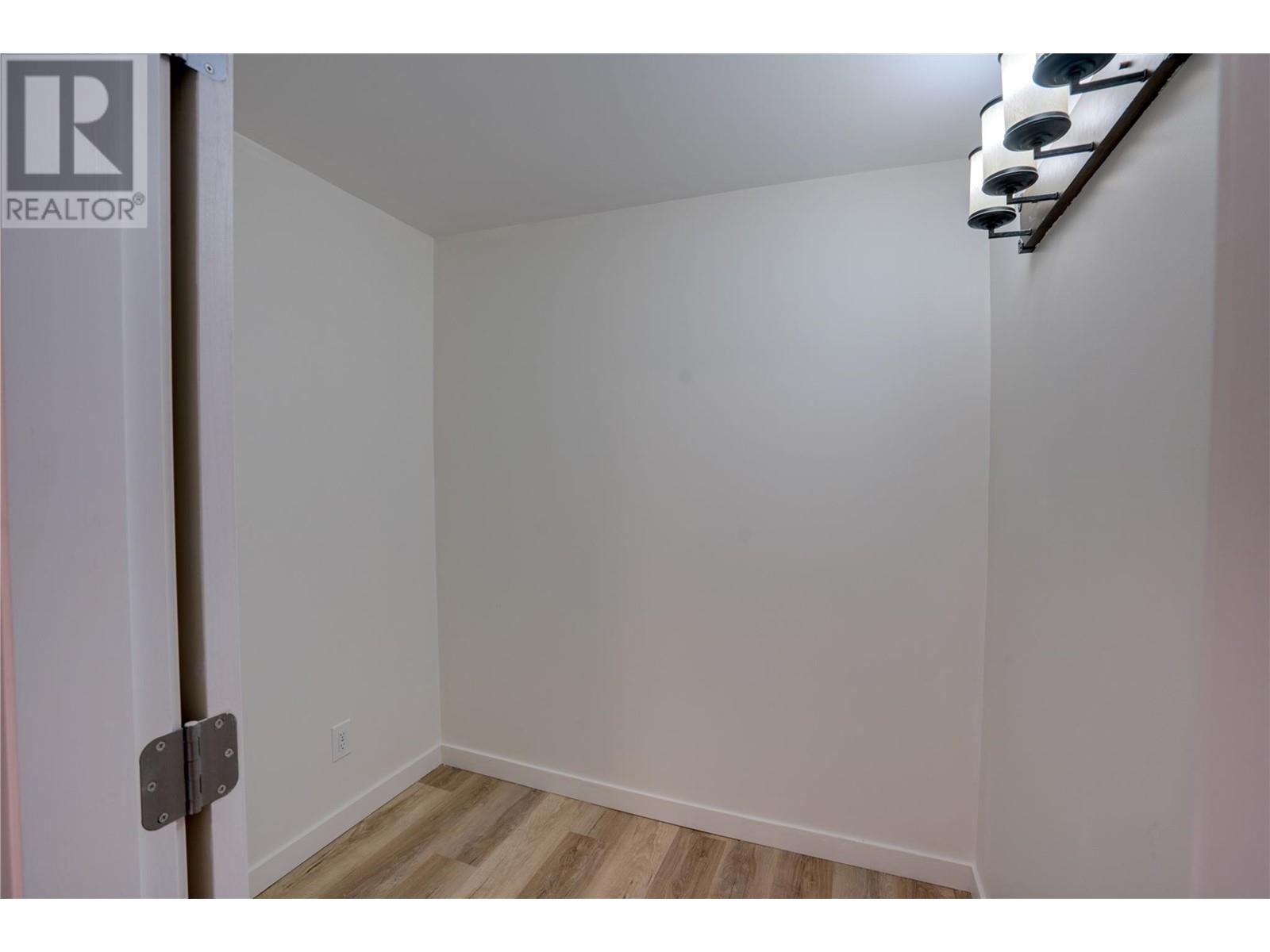 4265 Eagle Bay Road, Eagle Bay, BC V0E1T0
