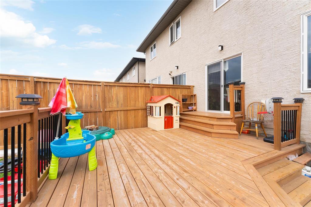 71 Lark Ridge Way, Winnipeg, Manitoba  R3Y 0V1 - Photo 40 - 202511229