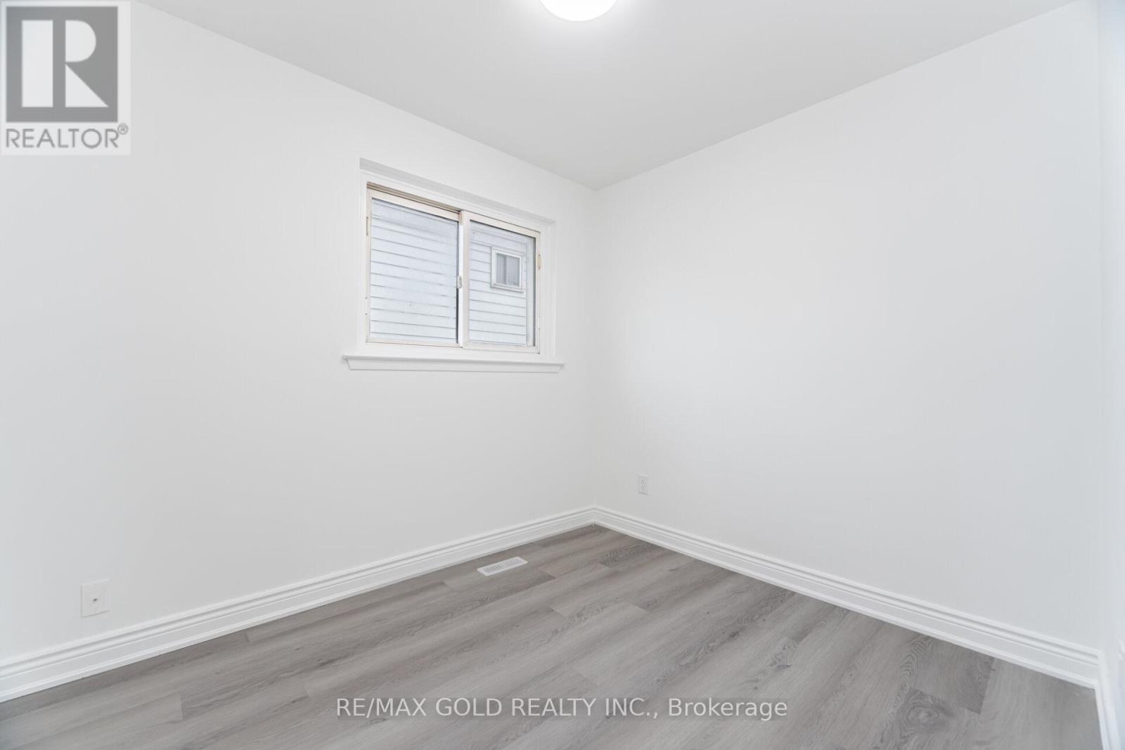 3068 Morning Star Drive, Mississauga (Malton), Ontario  L4T 1X2 - Photo 26 - W12157004