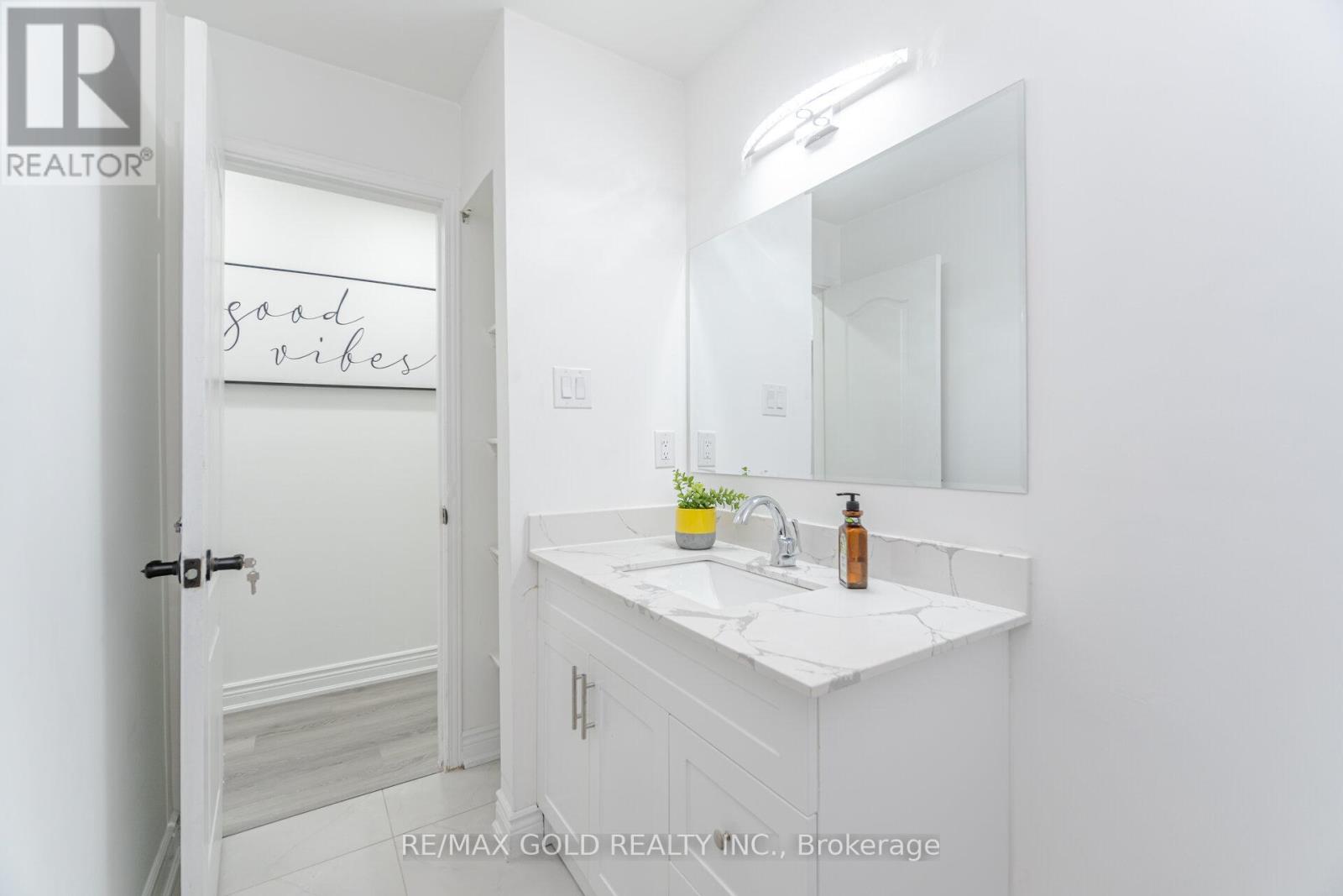 3068 Morning Star Drive, Mississauga (Malton), Ontario  L4T 1X2 - Photo 29 - W12157004