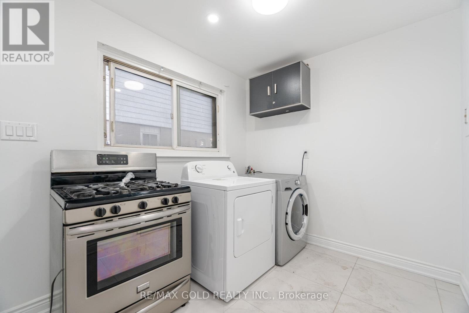 3068 Morning Star Drive, Mississauga (Malton), Ontario  L4T 1X2 - Photo 32 - W12157004