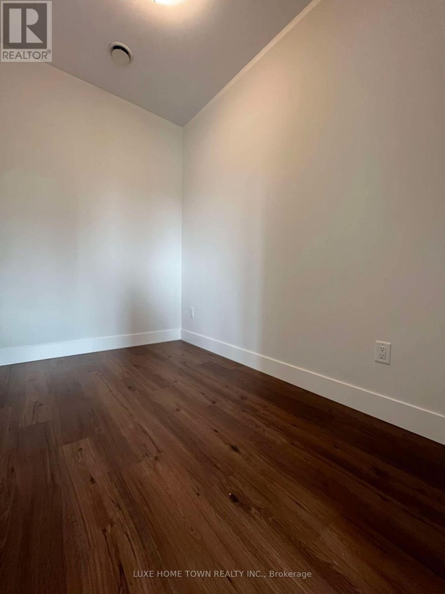 Property at 606 - 1000 LACKNER PLACE image 4