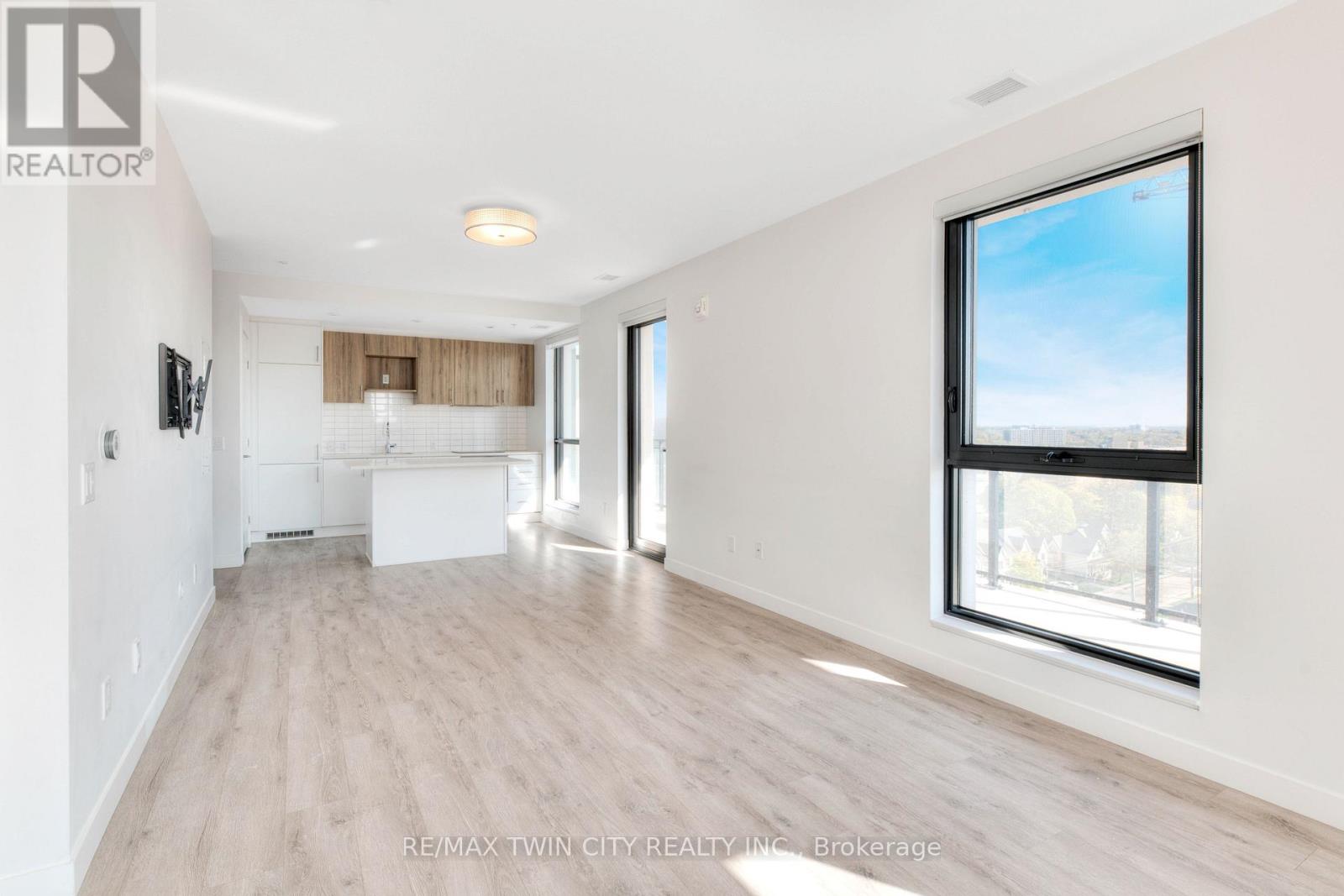 914 - 181 King Street S, Waterloo, Ontario  N2J 0E7 - Photo 6 - X12157016